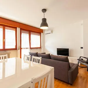 https://modern-flat-in-the-heart-of-belluno-marmolada.hotelinveneto.com